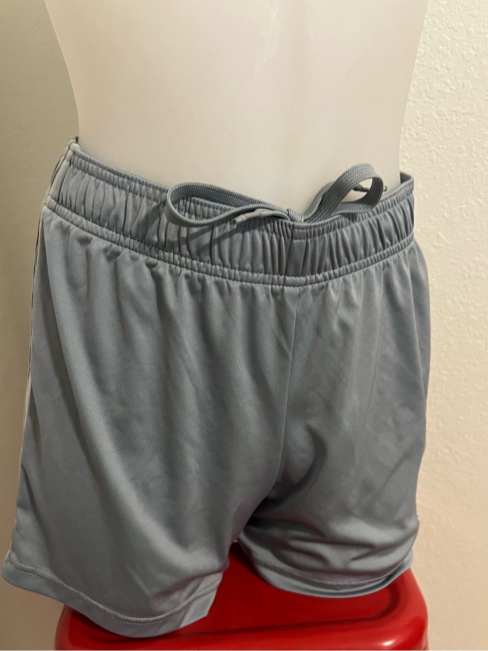 Adidas youth size medium 12/14 Athletic Drawstring Shorts - Gray